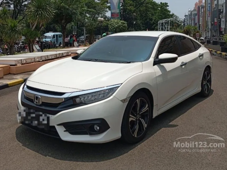 2017 Honda Civic ES Sedan