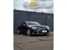 2022 Lexus ES 300h 2.5 Ultra Luxury Sedan