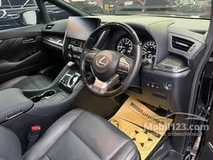 2023 Lexus LM 350 3.5 7 Seater MPV