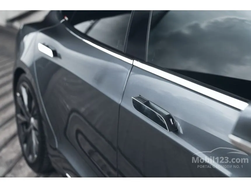 2020 Tesla Model S 100D Hatchback