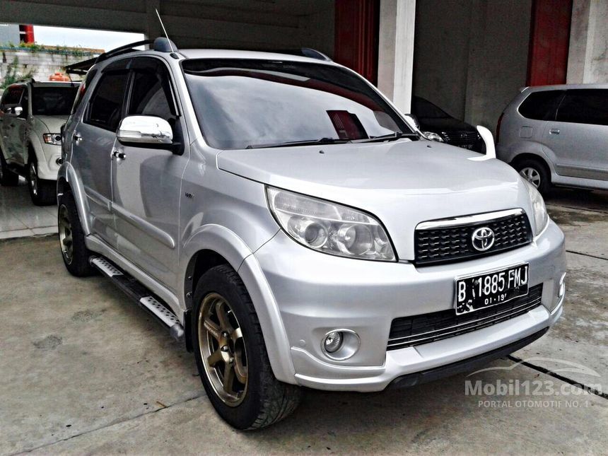 Jual Mobil Toyota Rush 2010  S 1 5 di Jawa Barat Automatic 