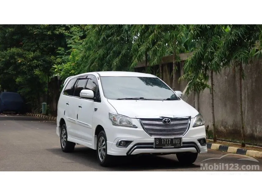 Jual Mobil Toyota Kijang Innova 2015 G 2.0 di Banten Automatic MPV Putih Rp 185.000.000