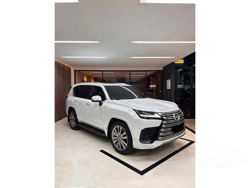 2023 Lexus LX 600 VIP SUV