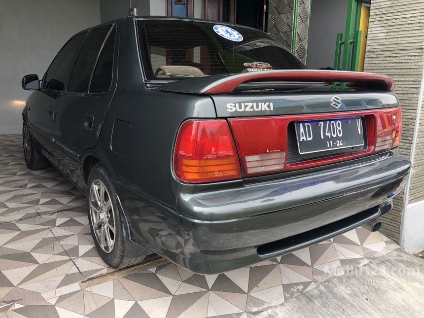 1992 Suzuki Esteem Sedan