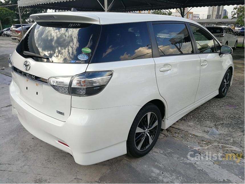 Toyota wish 2013