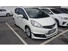 2013 Honda Jazz 1.5 (ปี 08-14) V i-VTEC Hatchback AT
