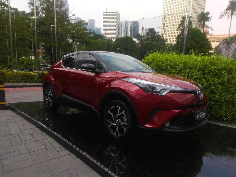 Baterai Toyota C-HR Hybrid Digaransi 5 Tahun