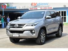 2015 Toyota Fortuner 2.8 (ปี 15-18) V SUV