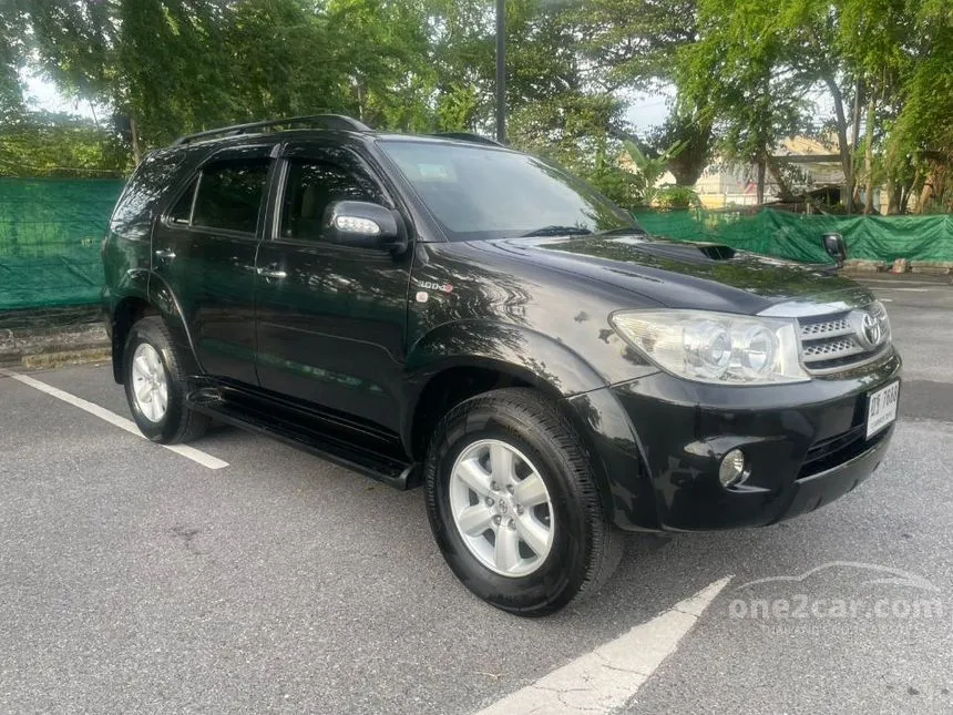 2010 Toyota FORTUNER V SUV