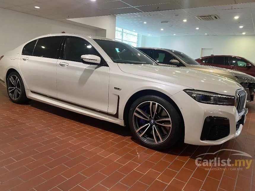 2022 BMW 740Le xDrive M Sport Sedan