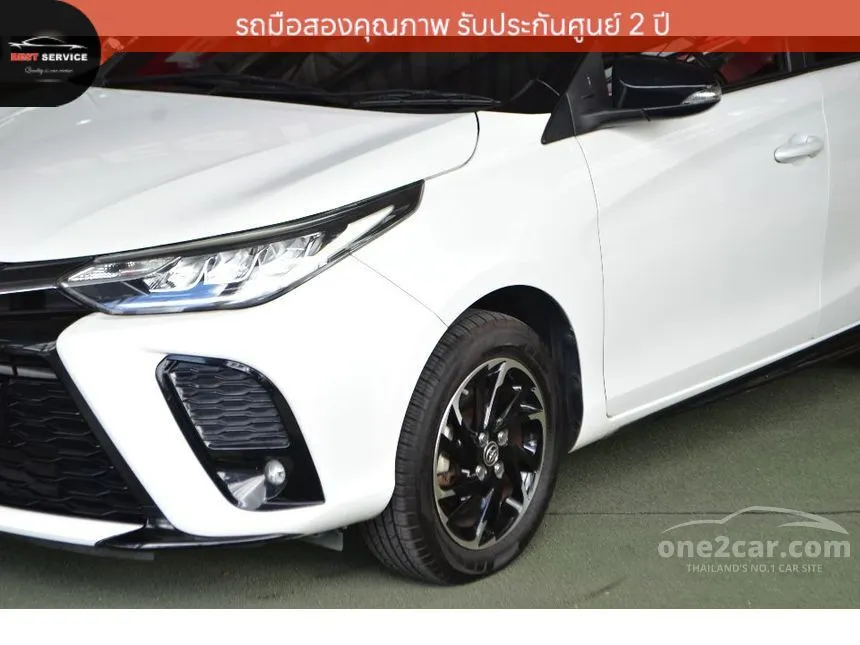 2022 Toyota YARIS Sport Premium Hatchback