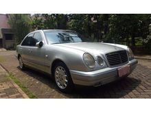 1999 Mercedes-Benz E230 2.3 W210 2.3 Automatic Sedan