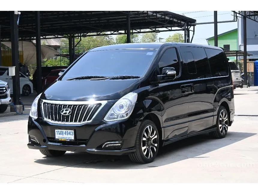 2017 Hyundai H-1 Deluxe Van