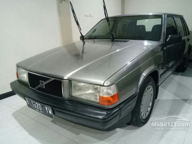 Volvo Mobil Bekas Baru dijual di Indonesia - Dari 60 