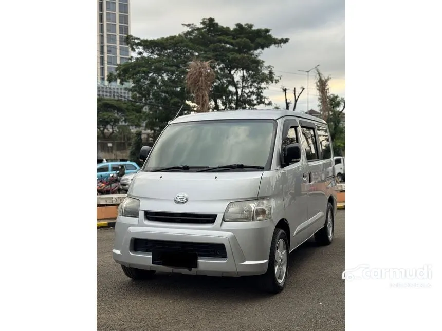 2014 Daihatsu Gran Max Mini Bus D PS Van