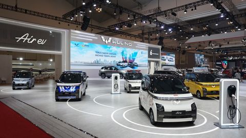 Wuling Memukau Pengunjung dengan Inovasi Terbaru dan Promo Menarik di GIIAS 2023