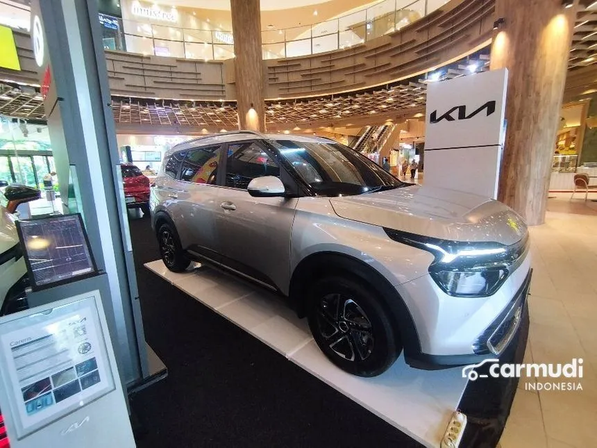 Jual Mobil KIA Carens 2024 Premiere 1.5 di DKI Jakarta Automatic MPV Silver Rp 410.000.000