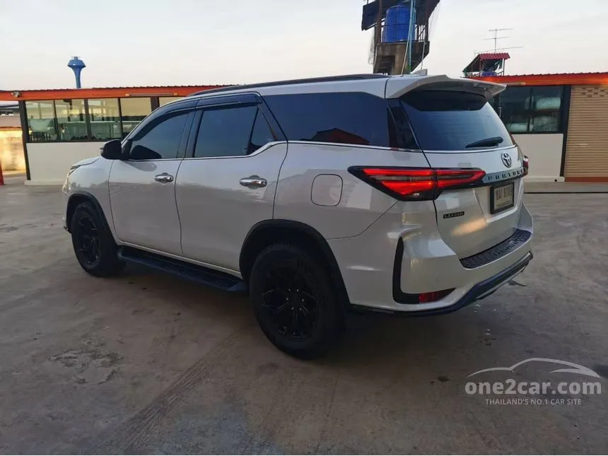 2023 Toyota FORTUNER Leader V SUV