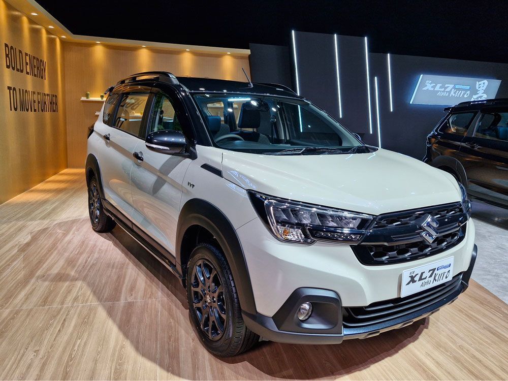 Suzuki XL7 Kuro Resmi Meluncur, Diyakini Laku 300 Unit Tiap Bulan