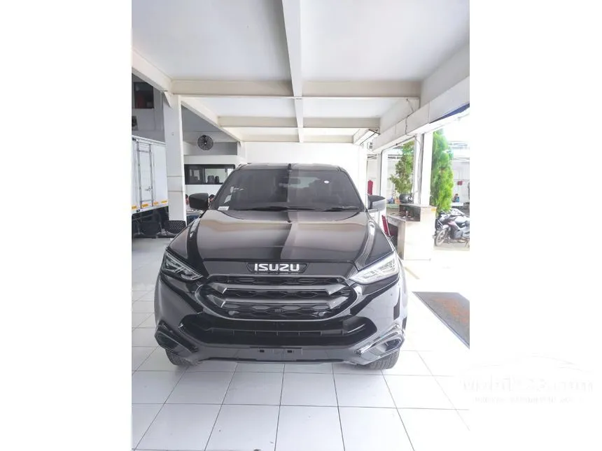 2025 Isuzu MU-X 4X4 SUV