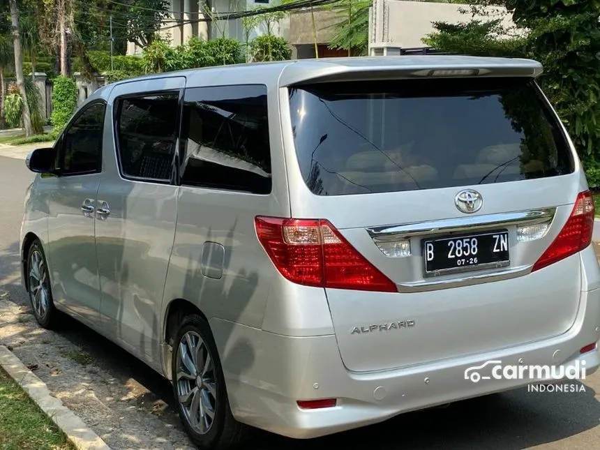 2011 Toyota Alphard S MPV