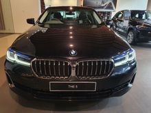 2020 BMW 530i 2.0 M Sport SedanBMW 530i Opulence 2021 . Ready STOCK.