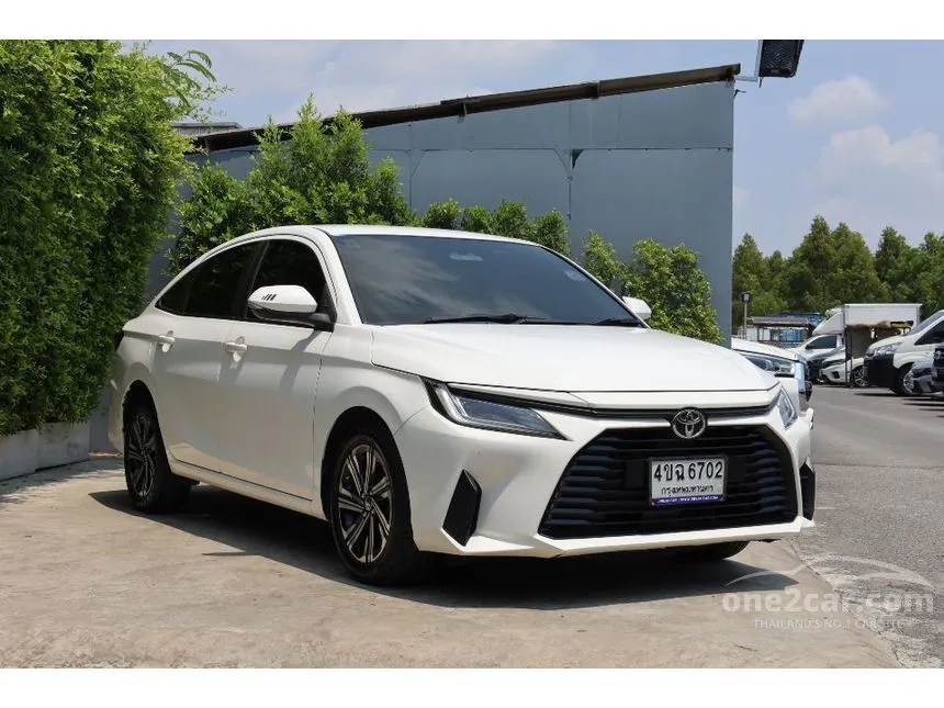 2023 Toyota Yaris Ativ Smart Sedan
