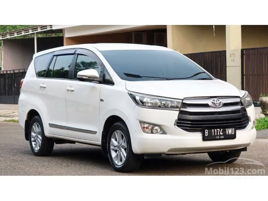 Jual Mobil Toyota Kijang Innova 2016 V 2.0 di DKI Jakarta Automatic MPV Putih Rp 240.000.000