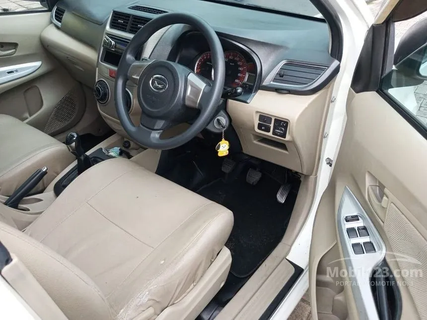2015 Daihatsu Xenia R MPV