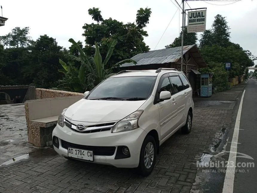 Jual Mobil Daihatsu Xenia 2015 R 1.3 di Jawa Timur Manual MPV Putih Rp 127.000.000
