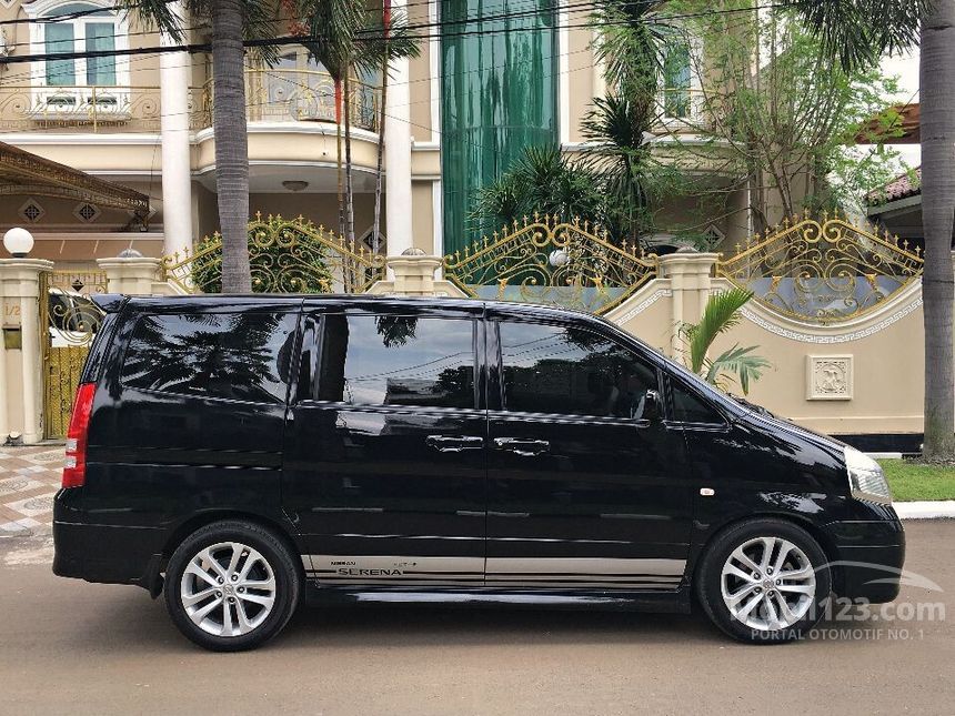 Nissan serena 2012