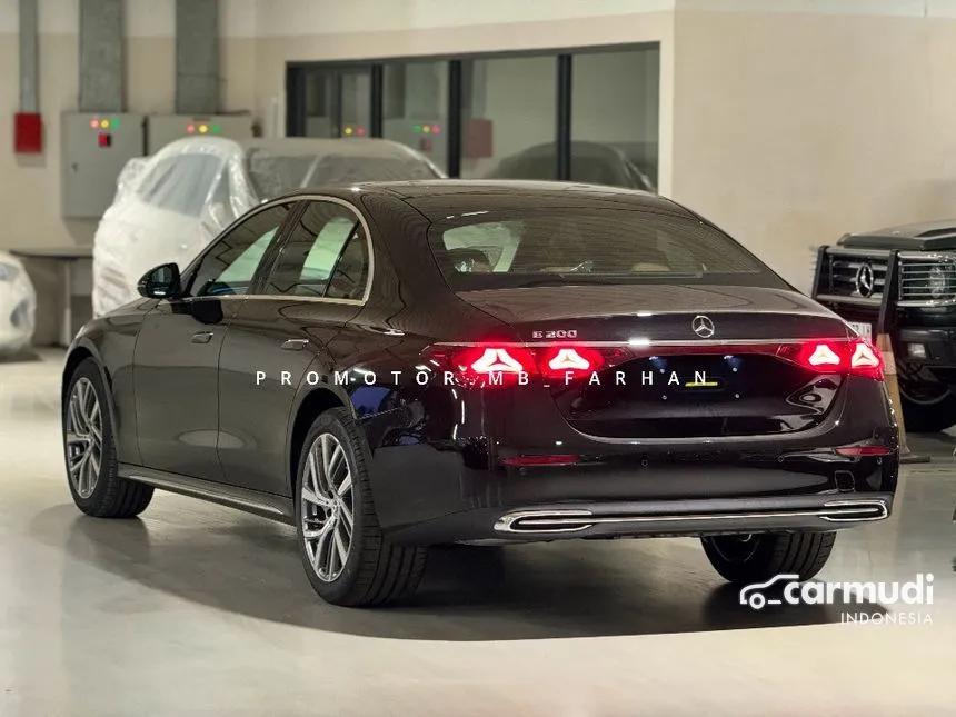 2025 Mercedes-Benz E200 Exclusive Line Sedan