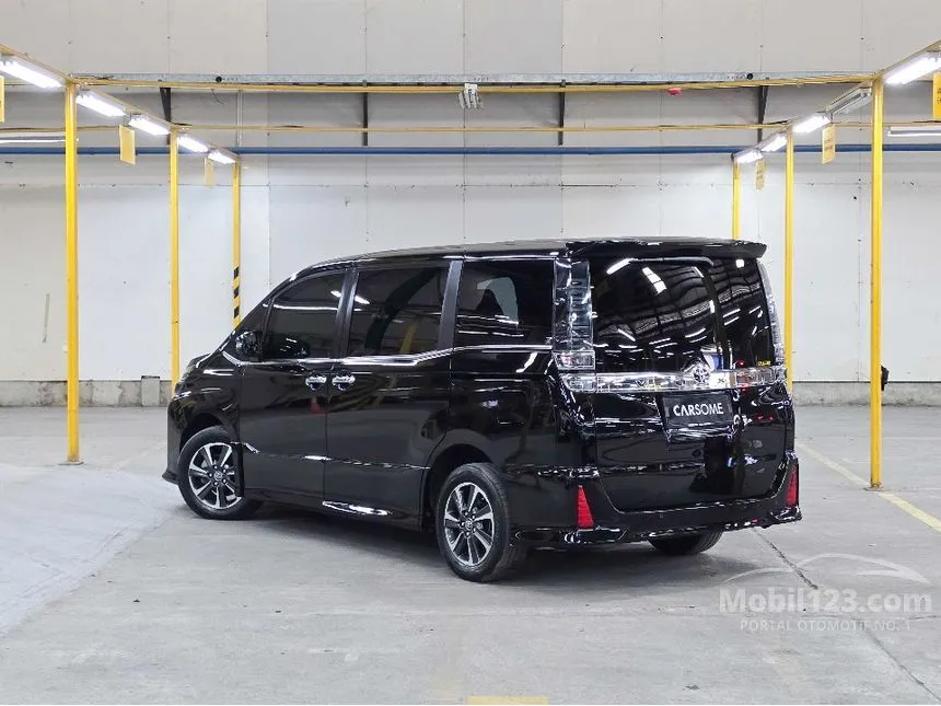 2020 Toyota Voxy MPV
