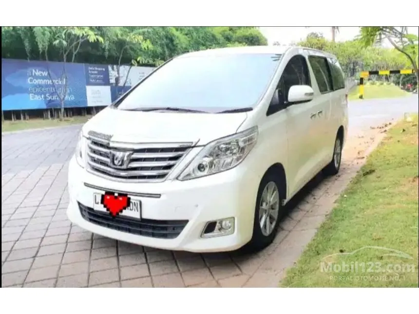 Jual Mobil Toyota Alphard 2023 X 2.5 di Jawa Timur Automatic MPV Hitam Rp 250.000.000