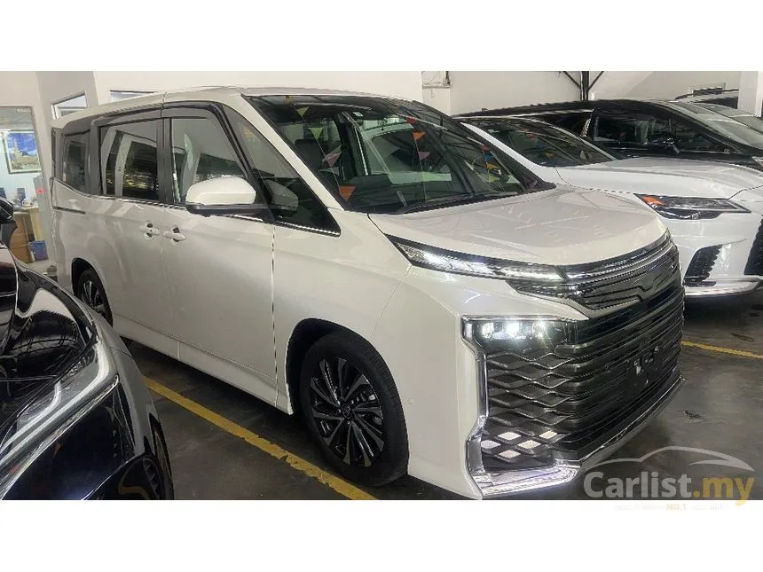 2022 Toyota Voxy S-Z MPV