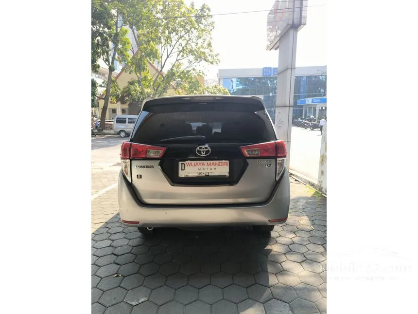 2021 Toyota Kijang Innova V MPV