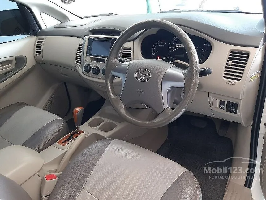 2013 Toyota Kijang Innova G Luxury MPV