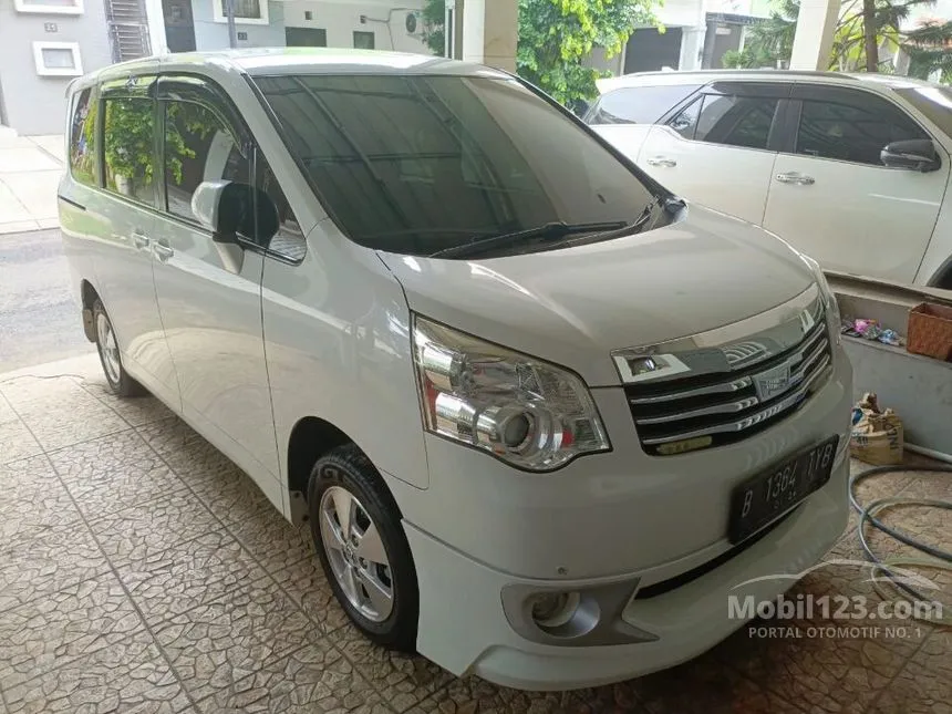 Jual Mobil Toyota NAV1 2013 V 2.0 di Jawa Barat Automatic MPV Putih Rp 167.000.000