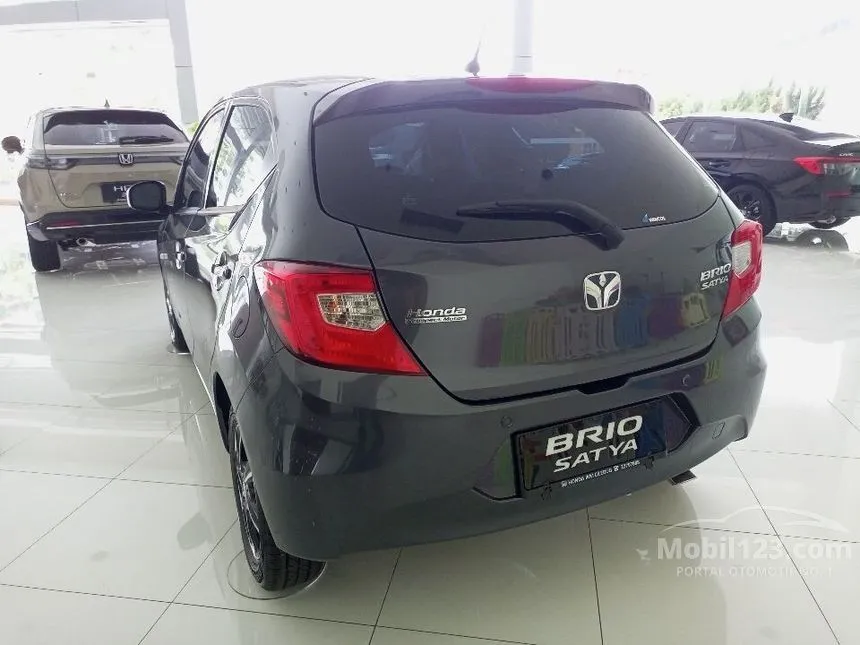 Jual Mobil Honda Brio 2024 E Satya 1.2 di Banten Automatic Hatchback Abu