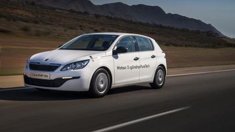 Peugeot 308 Bukukan Konsumsi BBM 34 Km/Liter