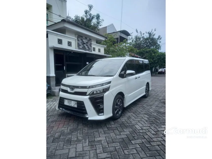 Jual Mobil Toyota Voxy 2018 2.0 di Jawa Timur Automatic Wagon Putih Rp 379.000.000