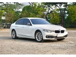 2016 BMW 320i 2.0 Sport Sedan