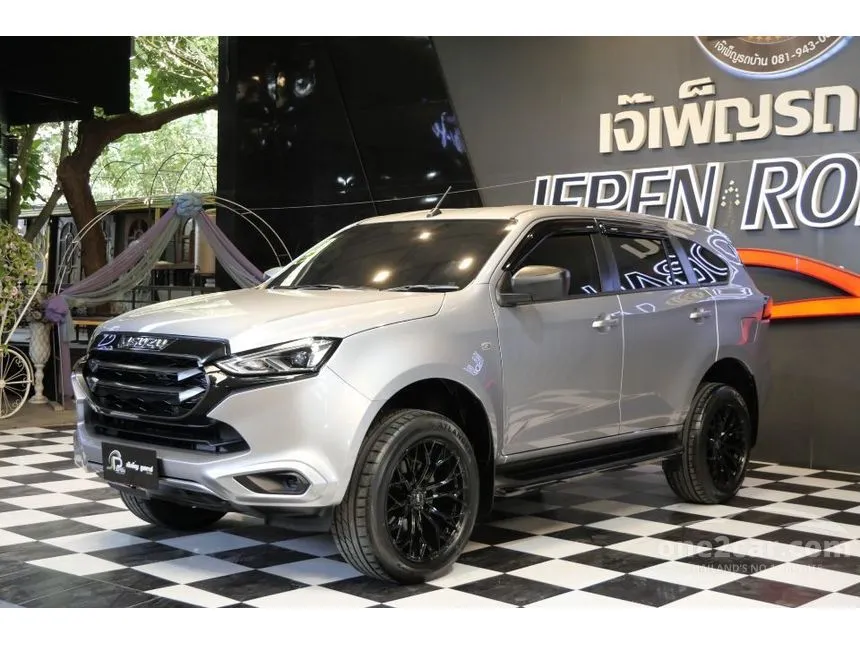2023 Isuzu MU-X Active SUV