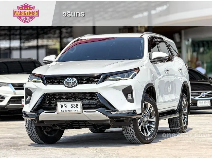 2022 Toyota Fortuner Leader V SUV