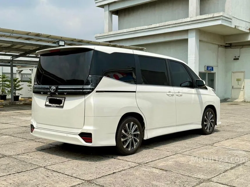 2025 Toyota Voxy (Premium Color) MPV