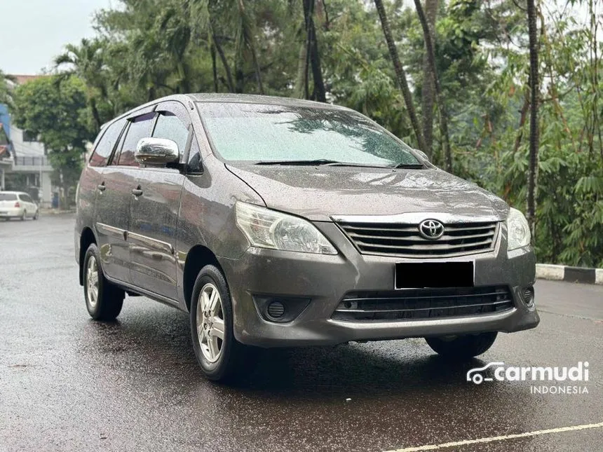 2012 Toyota Kijang Innova E MPV