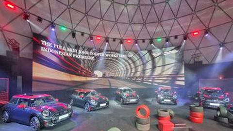 Agresif, 5 Mobil MINI John Cooper Works Meluncur Sekaligus di Indonesia!