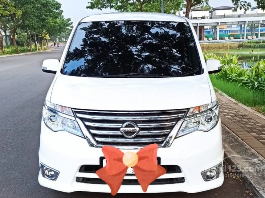 Jual Mobil Nissan Serena 2017 Highway Star 2.0 di Jawa Barat Automatic MPV Putih Rp 210.000.000