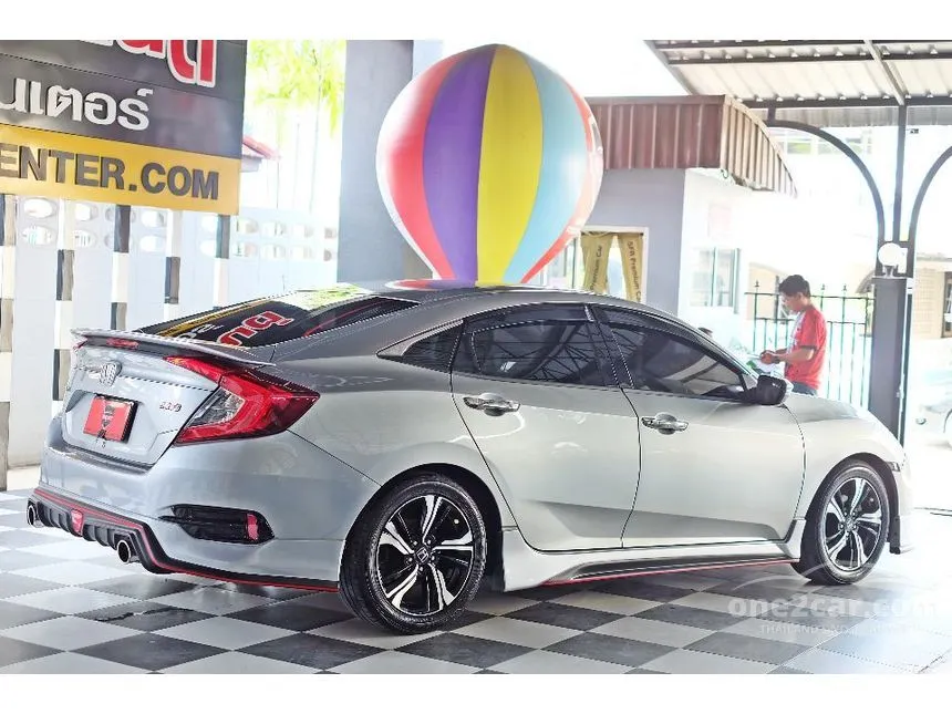2017 Honda CIVIC Turbo RS Sedan