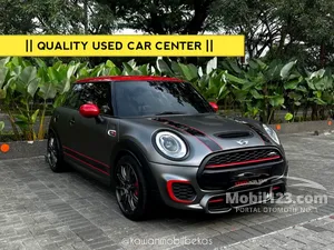 2017 MINI Cooper 2.0 S John Cooper Works 3 Door Hatchback